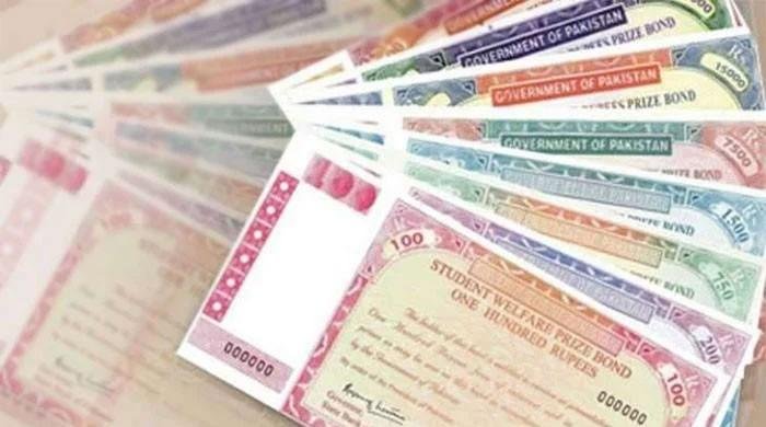 Govt decides discontinuing Rs7,500 prize bond