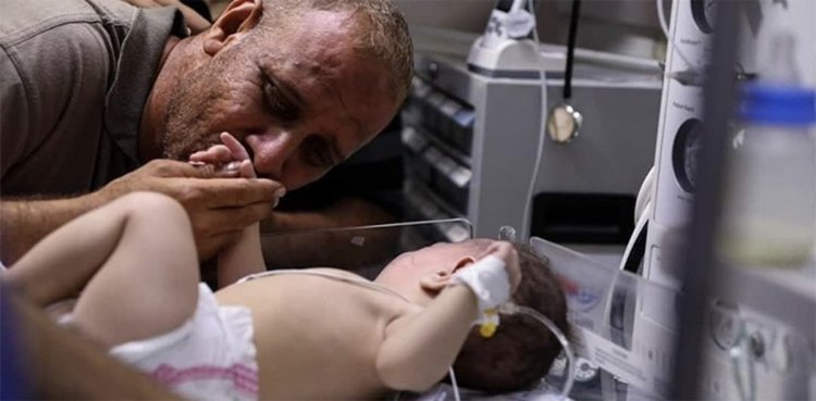 Child miraculously survives Israeli airstrike in Gaza, reunited with father