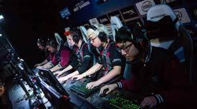 gaming-in-the-uae-how-much-does-a-professional-gamer-earn-dubai