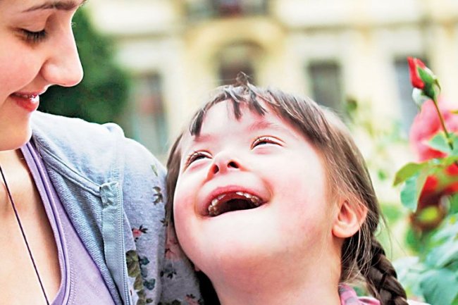 UAE: Mother reunited with her children after 11 years